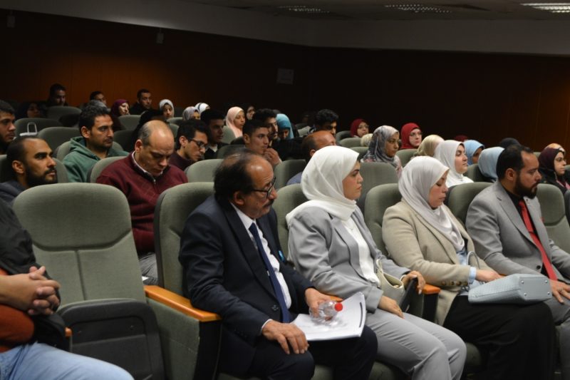 مشاركة متميزة لطلاب المعهد في ورشة عمل "تحديات معالجة المياه والصناعة الخضراء" بمدينة الأبحاث العلمية